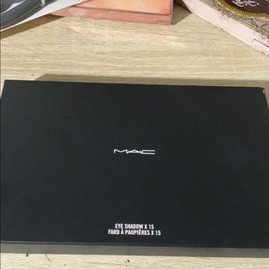 Mac eyeshadow X 15 palette